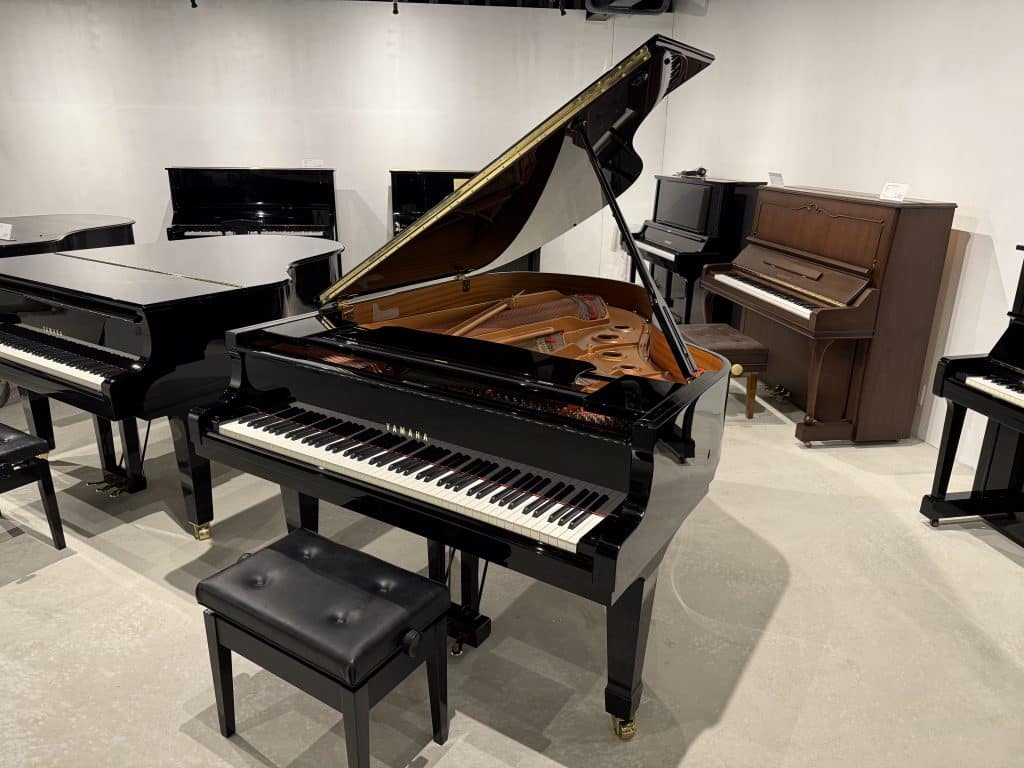 中古グランドピアノ YAMAHA（ヤマハ）C3L | 株式会社エルフラット