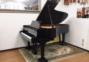 STEINWAY&SONS B211