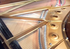 STEINWAY&SONS B211