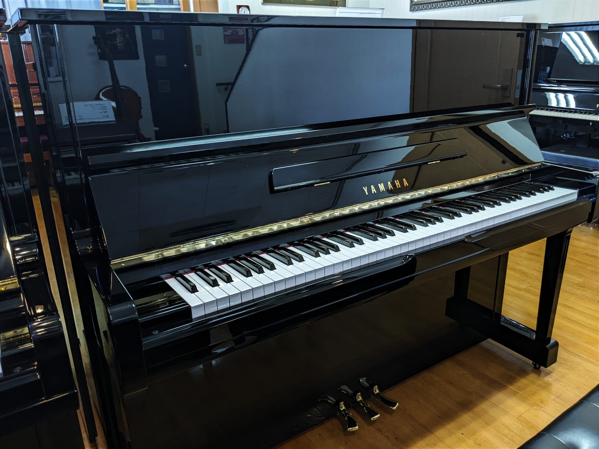 美品　アップライトピアノ　YAMAHA  U100